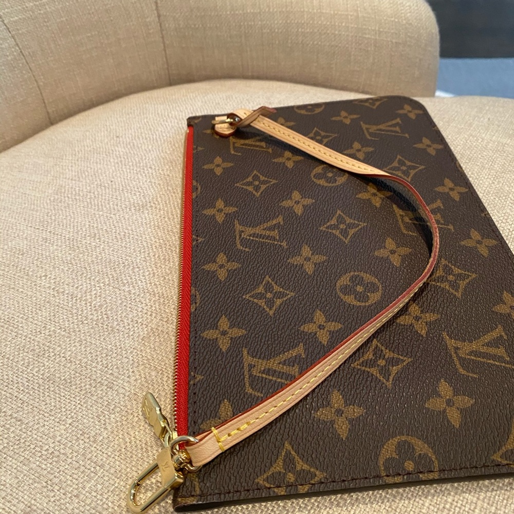 ❌SOLD❌Louis Vuitton neverfull pochette - Picture 4 of 10